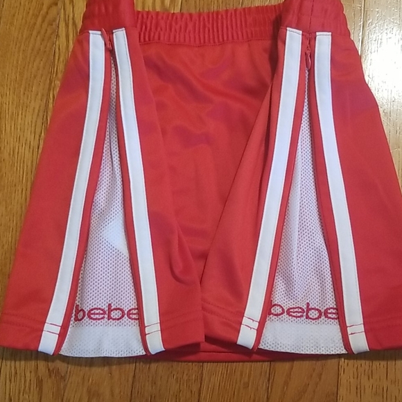 Sz small Bebe sports skirt, like new! - Picture 3 of 4